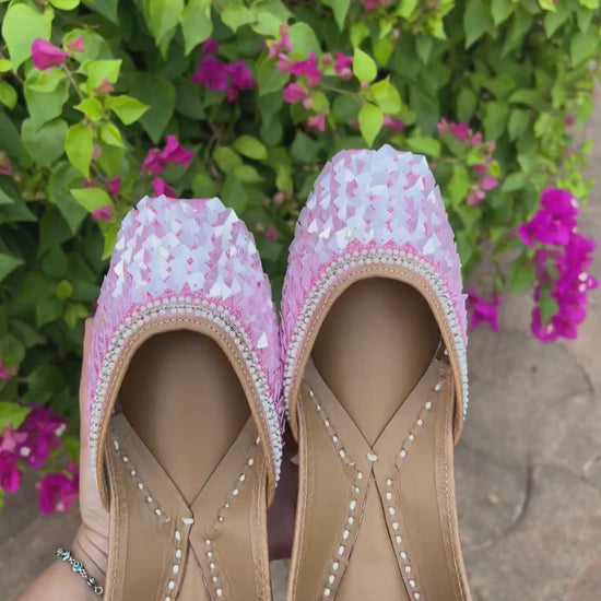 Fitoori Banjaaran's Handcrafted Blingy Pink Leather Punjabi Jutti