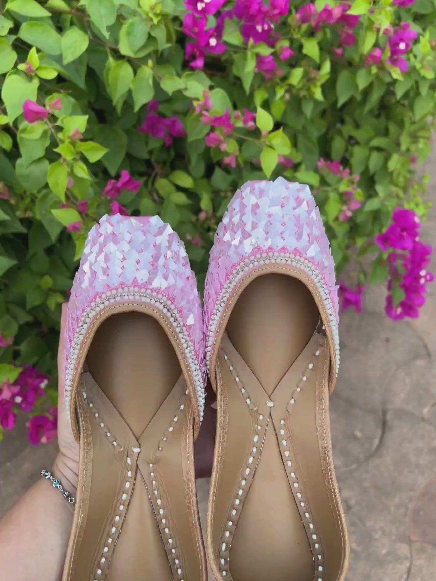 Fitoori Banjaaran's Handcrafted Blingy Pink Leather Punjabi Jutti